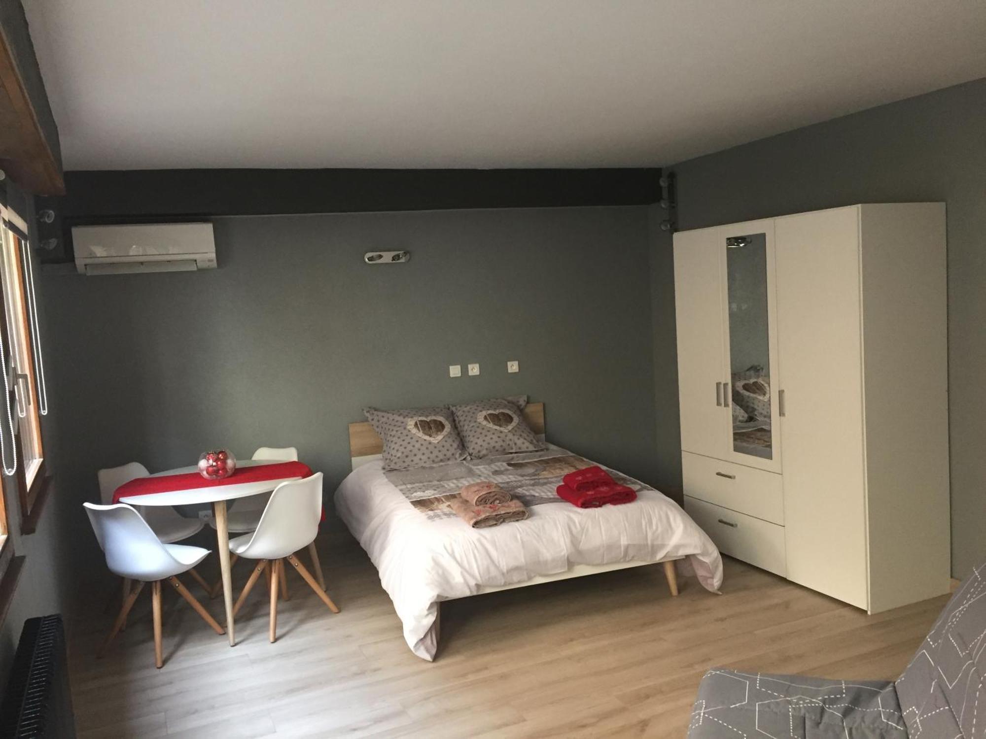 Grande Chambre Climatisee 1 A 4 Couchages Wasselonne Buitenkant foto